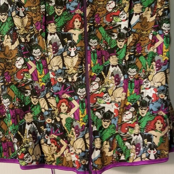 💜SOLD💜 Size 1 DC villians corset from torrid NWT - Picture 3 of 6